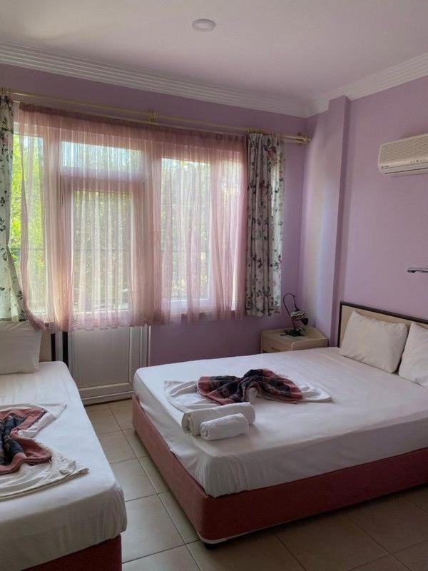 Hotel Beachway & Side